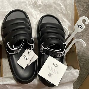 UGG Women’s Black Sport Yeah Sandals